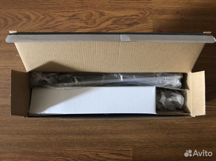 Дверной доводчик