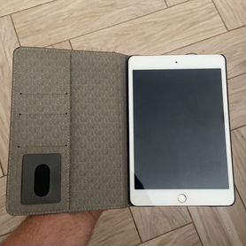 iPad mini 4 wifi 64gb+чехол