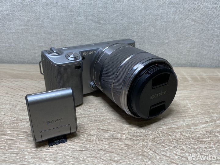 Sony NEX-5 APS-C FullHD Sony E