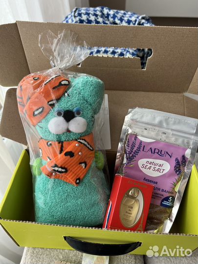 Набор новой косметики пакетом