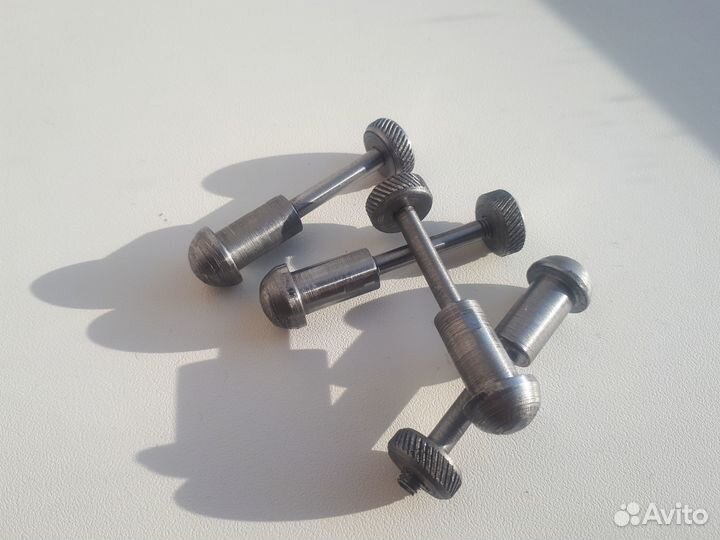 Штиф для венгерской складной сапёрной лопаты-кирки