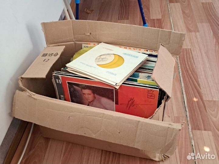Продаю коллекцию виниловых пластинок