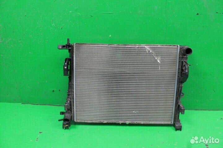 Радиатор охлаждения Renault Logan 2 2014