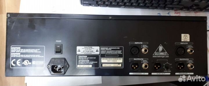 Эквалайзер behringer FBQ 6200