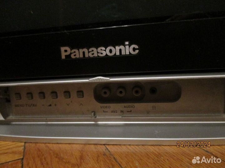 Телевизор Panasonic- TX-21FJ20T