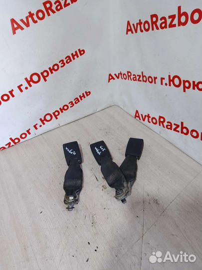 Ответная часть ремня безопасности задняя