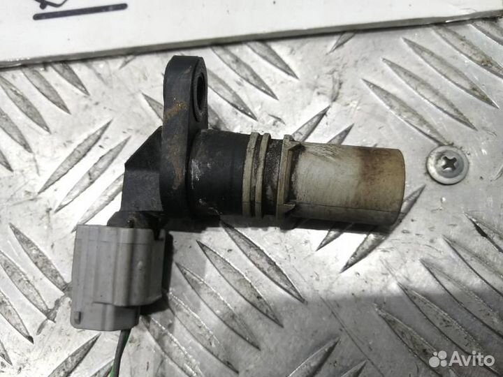 Датчик положения коленвала 1.6L K4M Дастер Меган 3