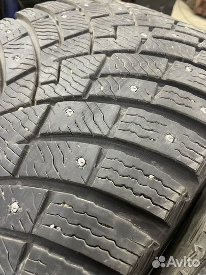 Pirelli Scorpion Ice Zero 2 275/40 R21