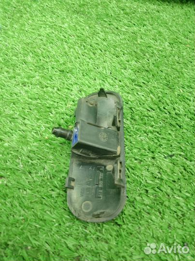 Форсунка омывателя лобового стекла Audi A6 C6 4221