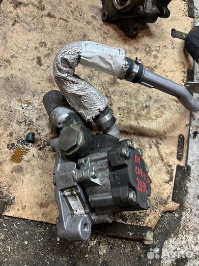 Насос гур Audi A8 D4 4.2 CDR 2011