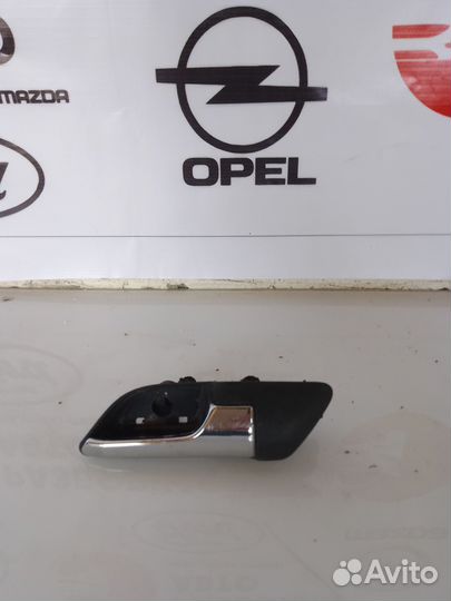 Ручка открывания двери правая Opel Astra H