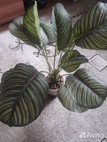 Цветок искусственной в горшке + дренаж