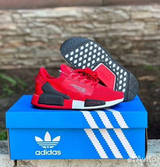 Кроссовки Adidas NMD женские