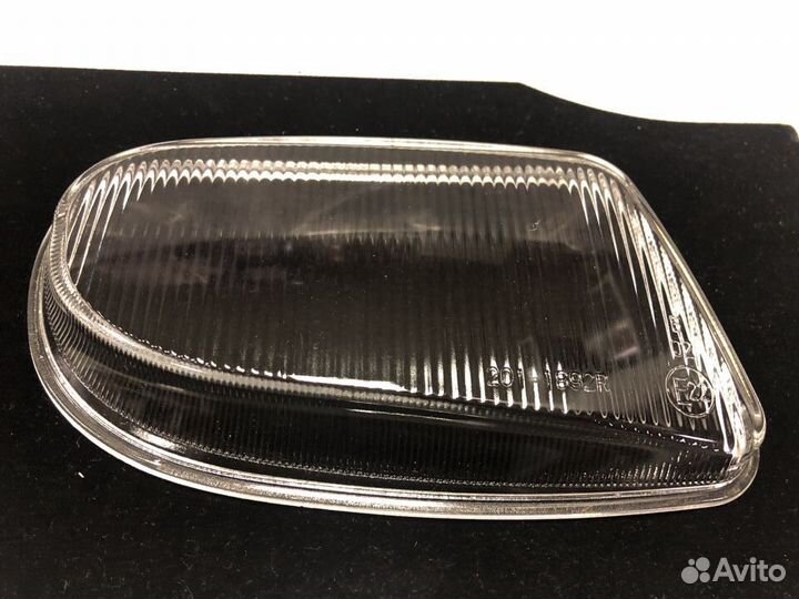 Стекло противотуманок Мерседес W210