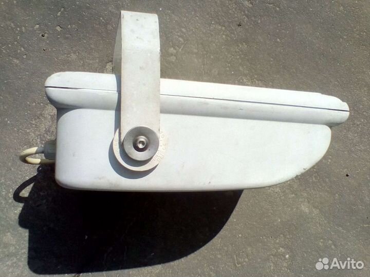 Прожектор фонарь уличного освещения