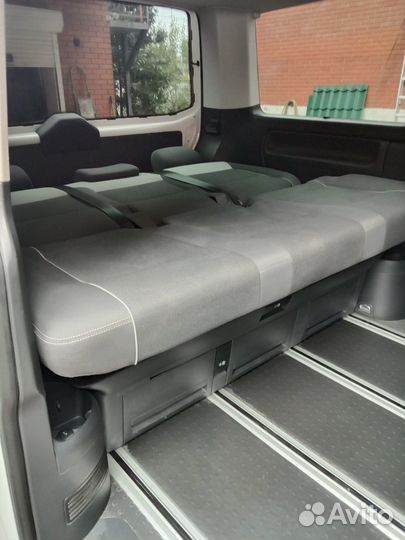 Volkswagen Multivan 2.0 AMT, 2013, 235 000 км