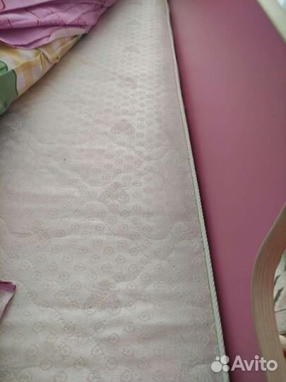 Детская кровать чердак со столом и шкафом бу