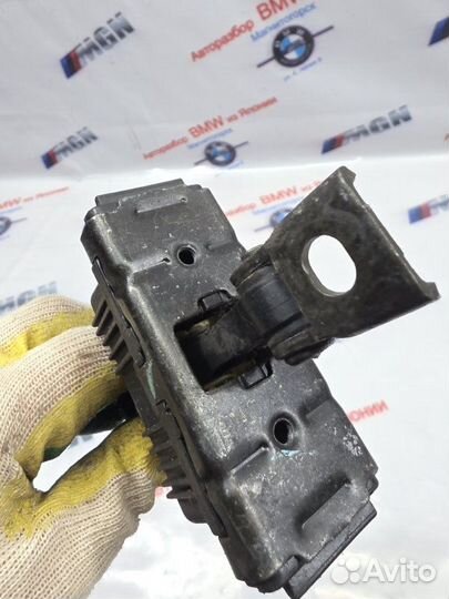 Ограничитель двери передний Bmw X5 E53 M54B30 2005