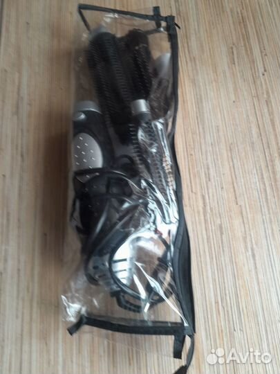 Фен щётка стайлер с насадками для укладки волос