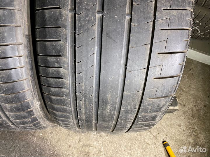 Pirelli P Zero 315/30 R22 107Y