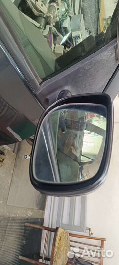 Зеркало переднее правое. тоета корола Аксио