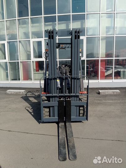 Вилочный погрузчик Heli CPCD30, 2023