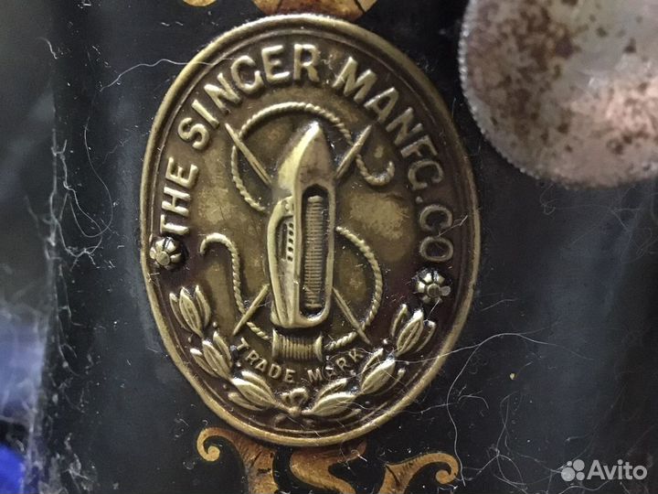 Швейная машина Singer