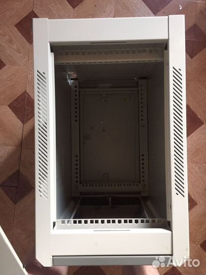 Шкаф TWT настенный Pro 18U 600x800 стеклянная двер