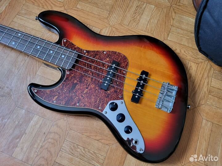 2010 Tokai Jazz Bass JB 62 Lefty Sunburst