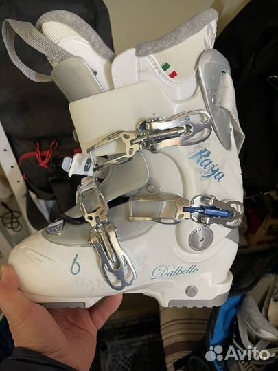 Горные лыжи с ботинками женские