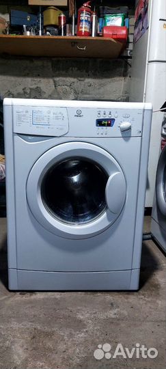 Узкий Индезит с гарантией, доставка, установка