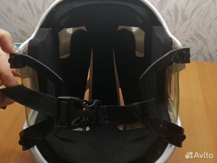 Шлем хоккейный