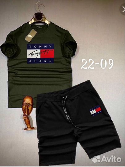 Летний костюм tommy шорты и футболка новый