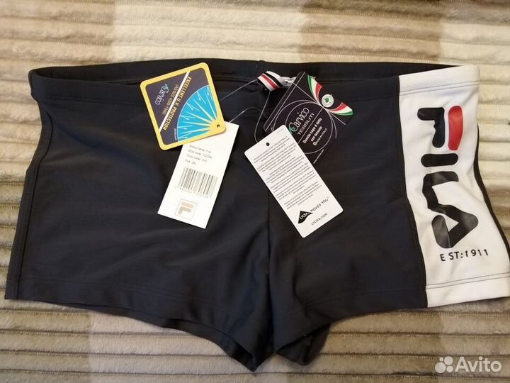 Продам новые плавки мужские (подростковые) Fila