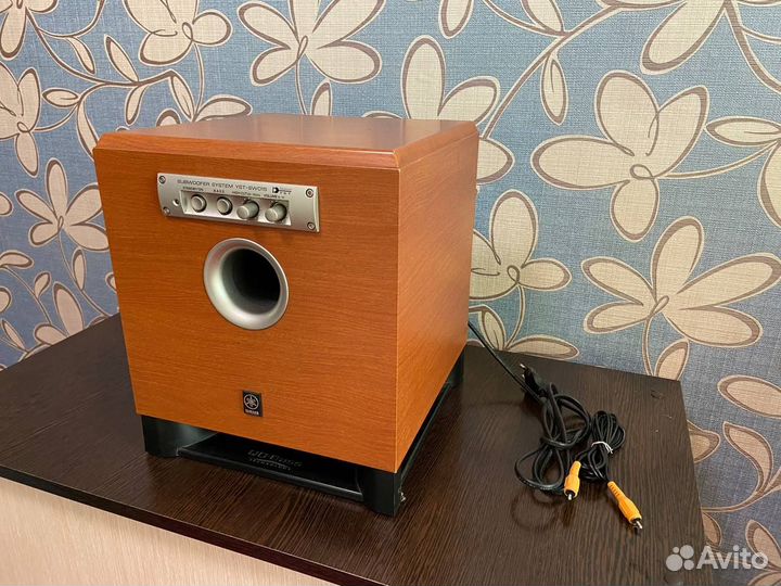Сабвуфер активный yamaha YST-SW015