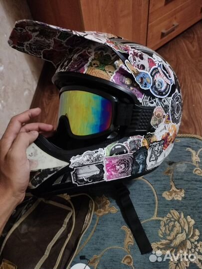 Кроссовый шлем