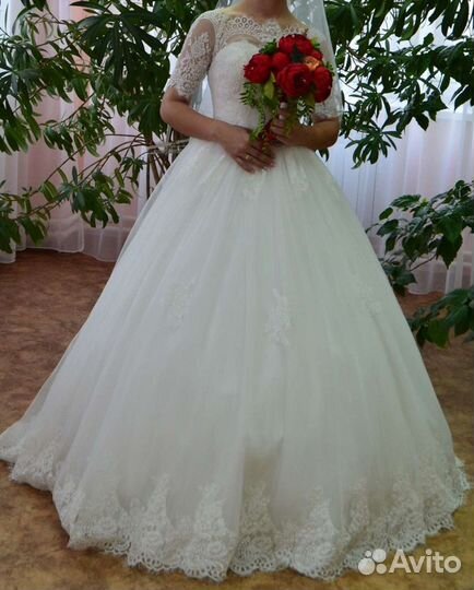 Свадебное платье