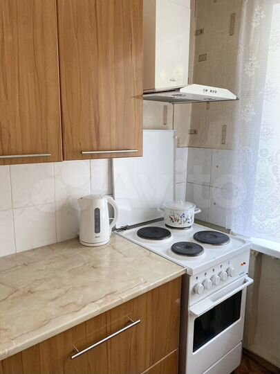 2-к. квартира, 43 м², 1/4 эт.