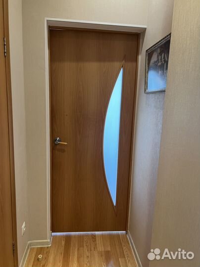 Дверь межкомнатная 600 с коробкой бу