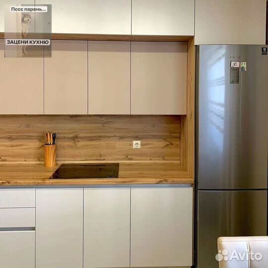 Прямая в потолок кухня на заказ