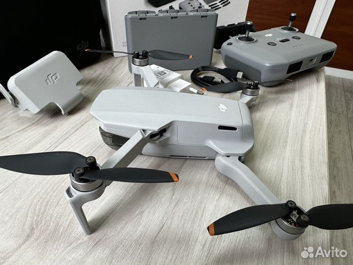 Квадрокоптер dji mini 2 максимальный комплект