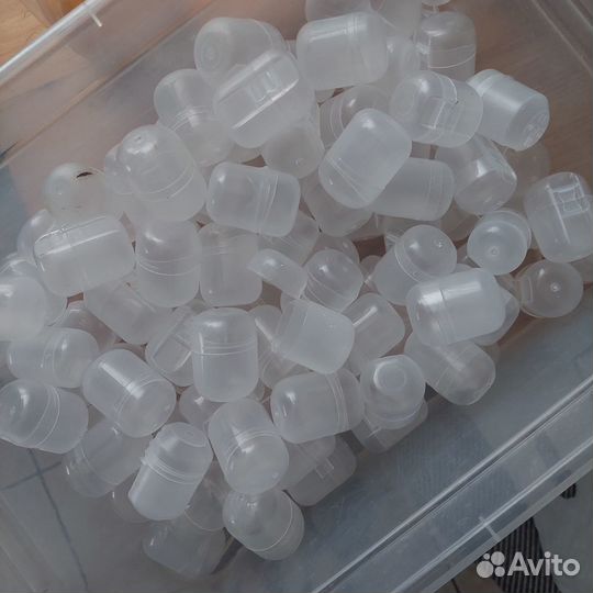 Бесцветные капсулы от Киндер 100 шт