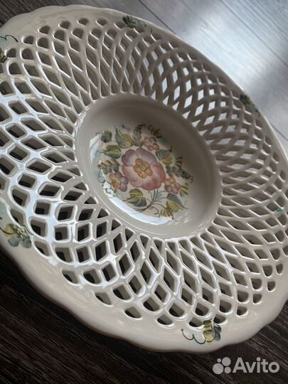 Тарелка настенная фаянс ручная работа