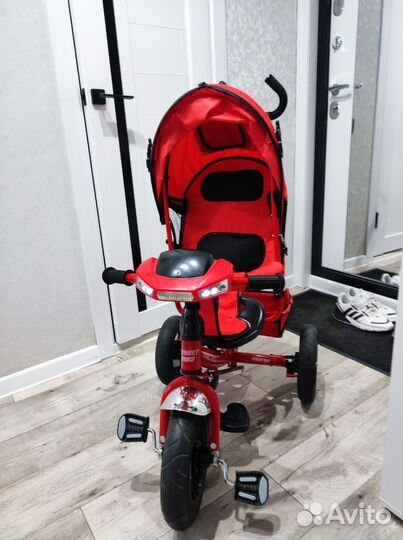 Детский велосипед с ручкой