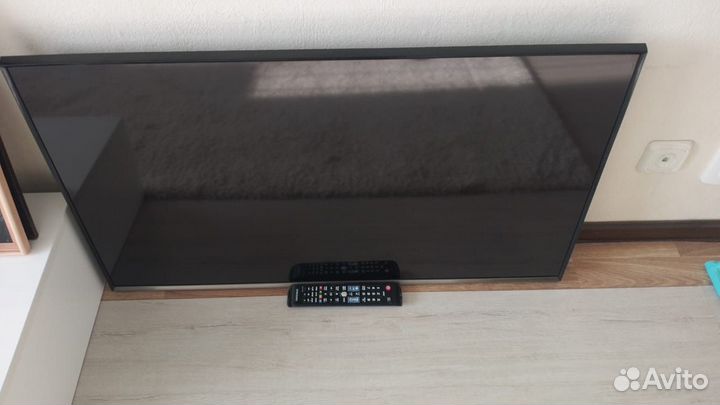 Телевизор samsung SMART tv 40