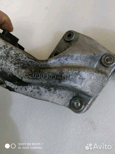 Опоры двигателя Jeep Grand Cherokee wk 3.0 d