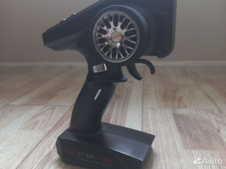 Пульт радиоуправления 2.4 ггц 