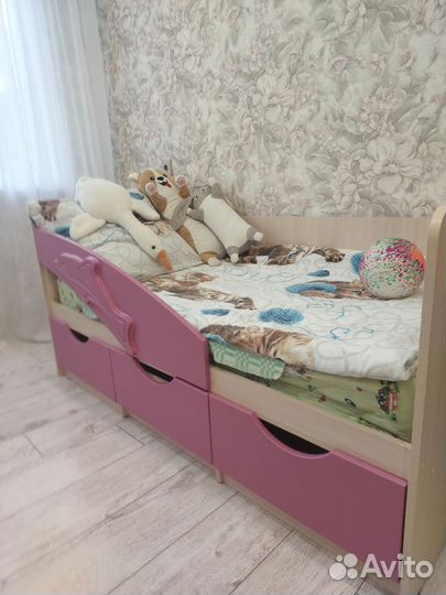 Продам кровать дельфин