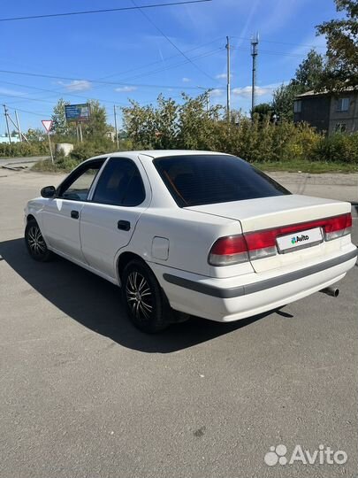 Nissan Sunny, 2000