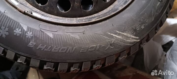 Michelin Latitude X-Ice North 3 215/60 R16 99T